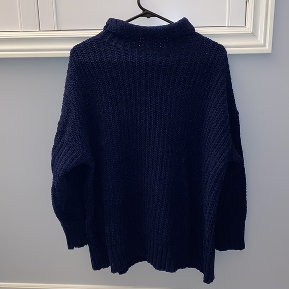 Oversized Aerie Knit Sweater - Picture 2 of 2